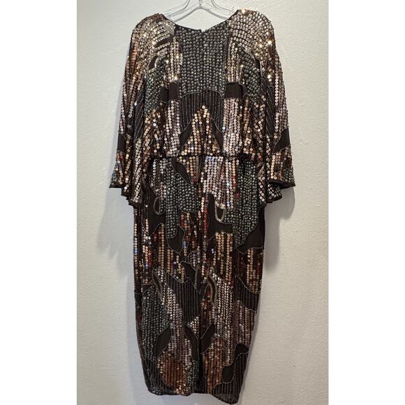 ASOS Sequin Dress in Black and Gold - Picture 2 of 16